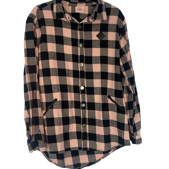 She Shreds “Fear Less” flannel pink/black pockets grunge goth snow boarder LG - Picture 1 of 8